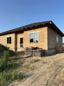 Продаж будинку за караваном без комісіі для покупців