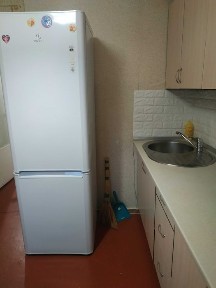 1к. Вербицького 13. Метро Харківська Вирлиця пішки