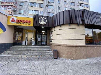 Оренда торгівельного приміщення центр фасад