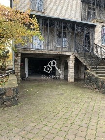 Продаж сімейного будинку в Тернівському районі.