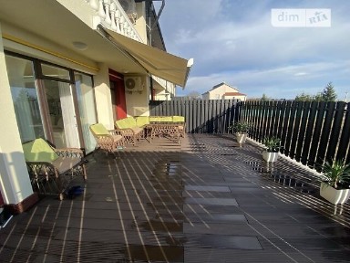 Продаж 2 поверхового таунхауса з ділянкою на 1.5 сотки, 147 кв. м, 3 кімнати, на вул. Богата • ID 32881546