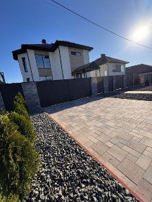 Новий будинок з газом та укриттям