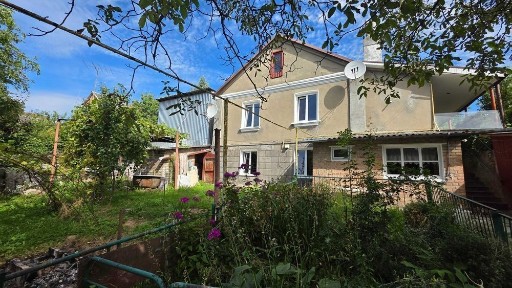 Здається будинок в тихому районі міста