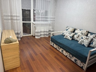 Здам 1к. кв. р-н. Налогового Універс. вул. Університетська