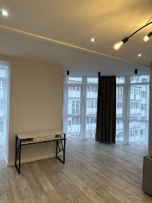 2-к. квартира у центрі міста по вул. Південний Бульвар