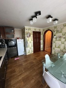 Здам 3 -х к будинок на довг період біля центру, платежі входять в ціну