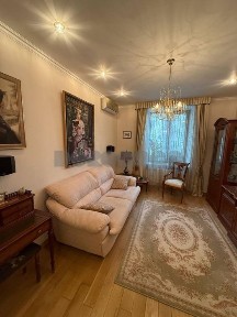 Продаж 2к. квартири, центр Києва, вул. Євгена Чикаленка 2-4/7