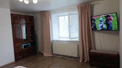 Комфортна квартира із зручним розташуванням, Подобово, Дружба