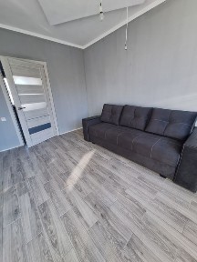 Продаж будинку з частковим ремонтом у Винниках