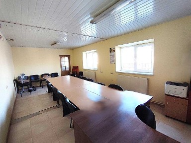 Продаж комерційного приміщення на вул. Коломийська (м. Чернівці)