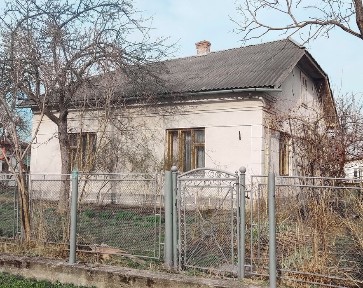 Здається в оренду цегляний будинок в хорошому районі в м. Калуш