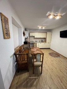 Здається в центрі Ужгорода будинок!