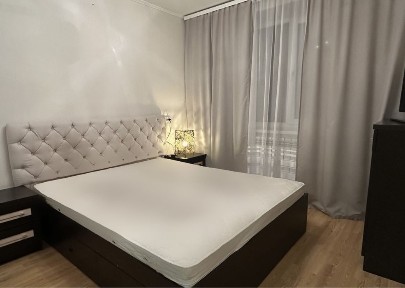 Оренда 2 кімнатна квартира вул. Крайня 1 ціна фіксована в гривнях