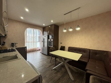 Оренда 2к. Стуса поруч Арсену в новобудові