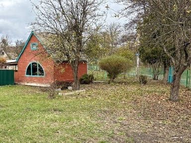 Дача в мальовничому місці