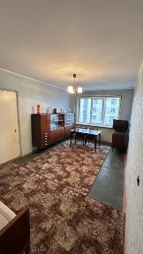 3-кімнатна під ремонт у чудовій локації - парк, метро, транспорт!