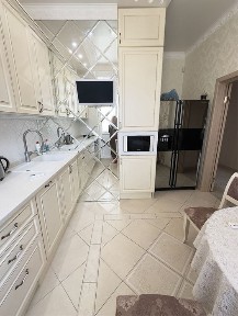 Продається без %, власник, 3-кімнатна квартира біля метро Чернігівська