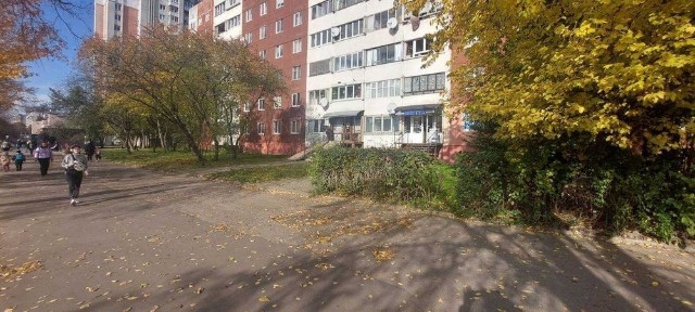 оренда магазину 58 м кв пр Червоної Калини