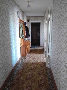 Продається 4-х кімнатна квартира