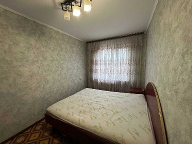 Миру проспект, район Металургійний, Кривий Ріг, просп. Миру 27 • ID 33668189