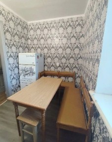 Продаж 1-кімн на Пр. Лушпи ТЦ Берізка, цегляний будинок