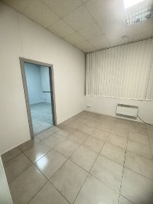 БЕЗ КОМИССИИ. Сдам помещение на Победе 5, 3 кабинета