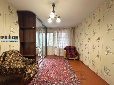 2-кімнатна на проспекті О. Поля (парк Пісаржевського)