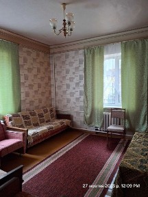 Простора двохкімнатна квартира в районі кафе 