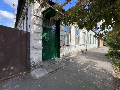 Продам частину будинку на Патріарха Мстислава