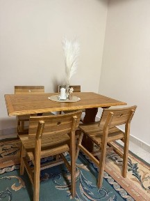 Видається автентична сільська хата на узліссі