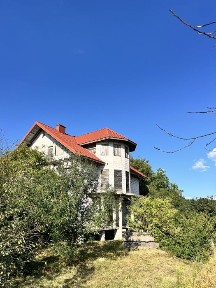 Продаж недобудованого будинку у с. Космівка з мальовничим краєвидом!