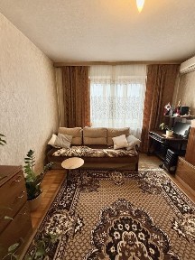 Продам 2-кім кв по вул. Ревуцького 19/1