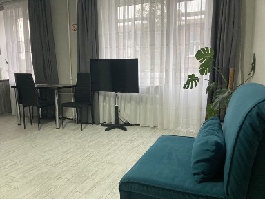 2-к подобово центр (світло завжди) СМАРТ, Соборна 71-Артинова, 6 місць, док