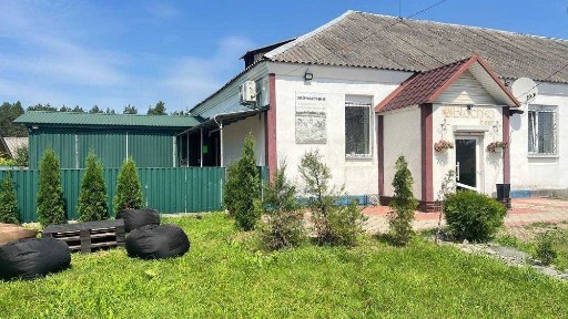 Приміщення для торгівлі (кафе-бар, магазин)