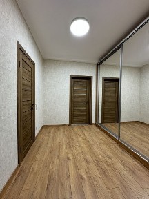 Київ, Солом'янський, вулиця Дмитра Луценка 6