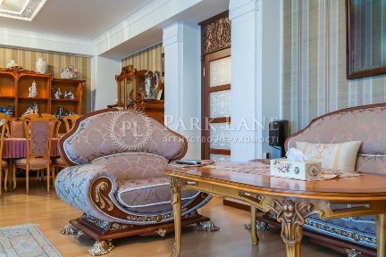 Продается 3к квартира з якісним ремонтом с видом на парк Шевченка