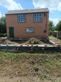 Продам будинок з земельною ділянкою Миргород вул. Дружби