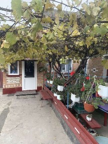 Будинок в селі Байківка-заходь та живи.