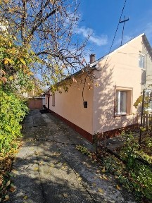 Продається 1/2 будинка вул. Білоруська