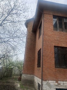 Продам или обменяю дом на квартиру в Харькове