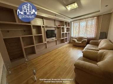 Оренда 2-кімн. квартири по вул. Полєтаєва