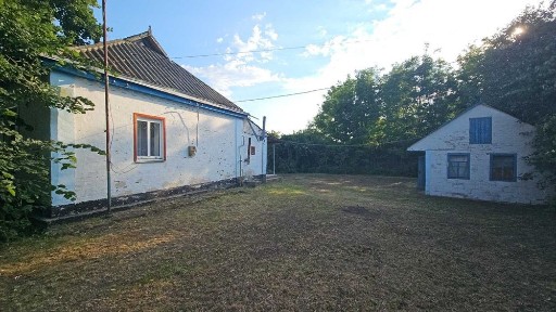 Сотниківка - цікавий недорогий будинок. Є ВІДЕООГЛЯД.