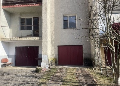 Продам нову 4 кім квартиру під ремонт