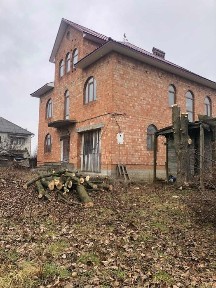 Цегляний будинок 250 м² у Чернівцях, Зданий в експлуатацію