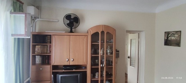 Продаж пів будинку Баси