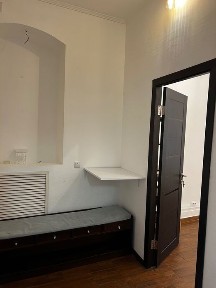 Продажа офиса центр Киева - удобная парковка. Продаж офісу центр Києва