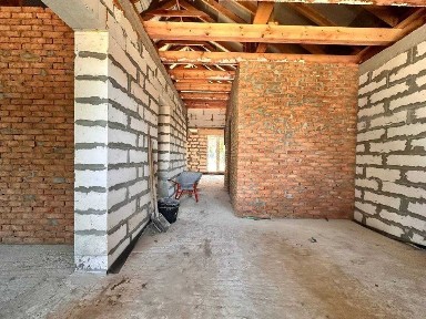 Продаж будинку в с. Шкарівка