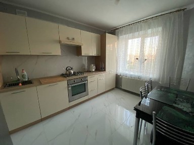 Здається в оренду квартира, провулок Цегельний