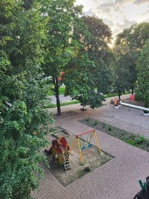 Продам 2 кімнатна. Сертифікат
