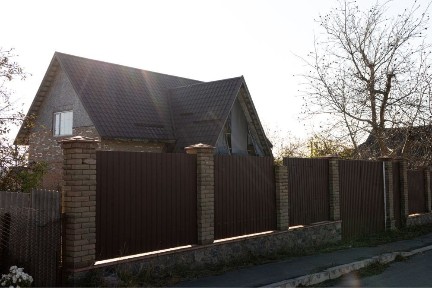 Продажа будинка терміново обмін авто квартиру